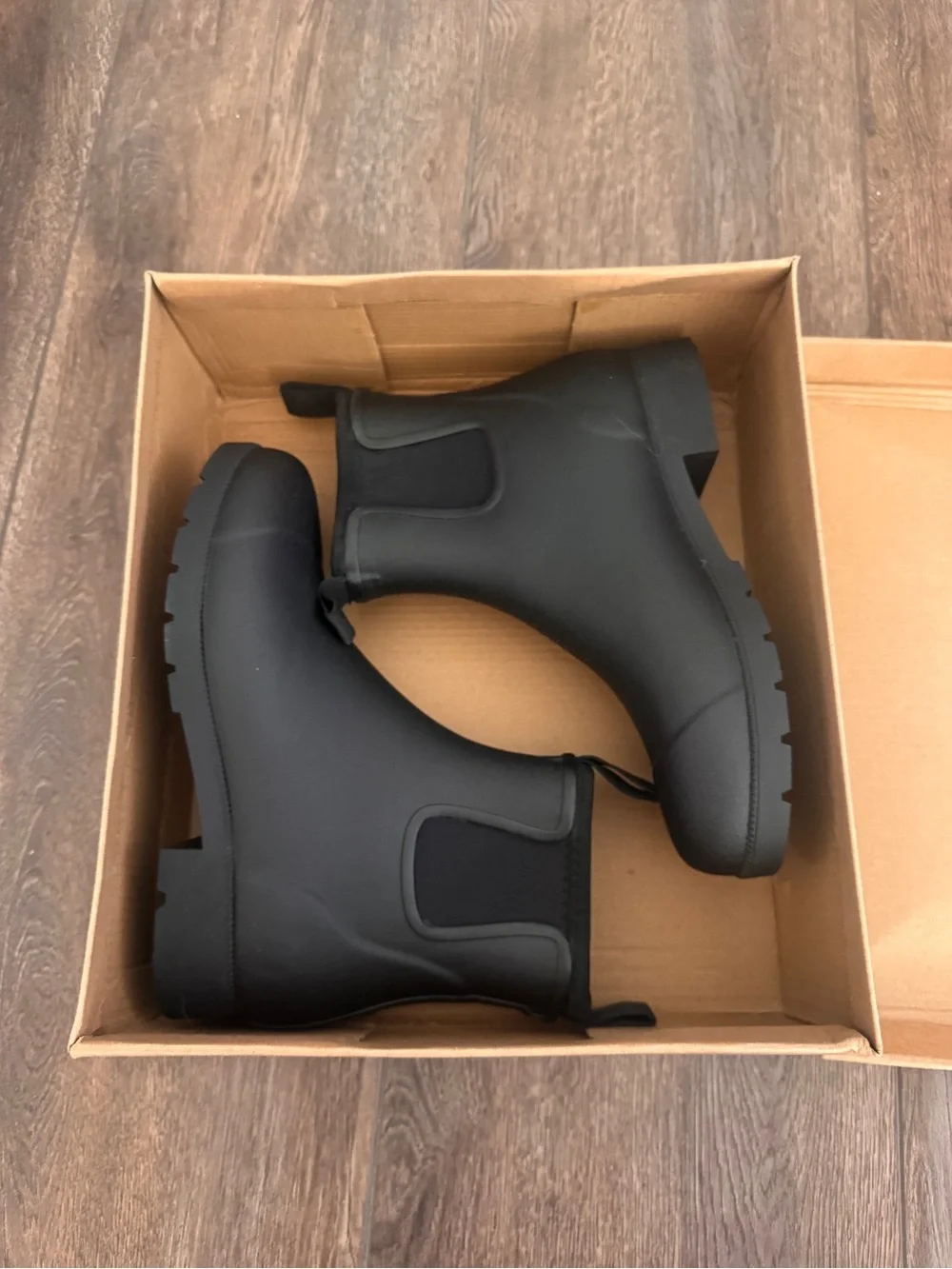 Quince Waterproof Ankle Rain Boots Black Chelsea Rubber Women’s Size 7